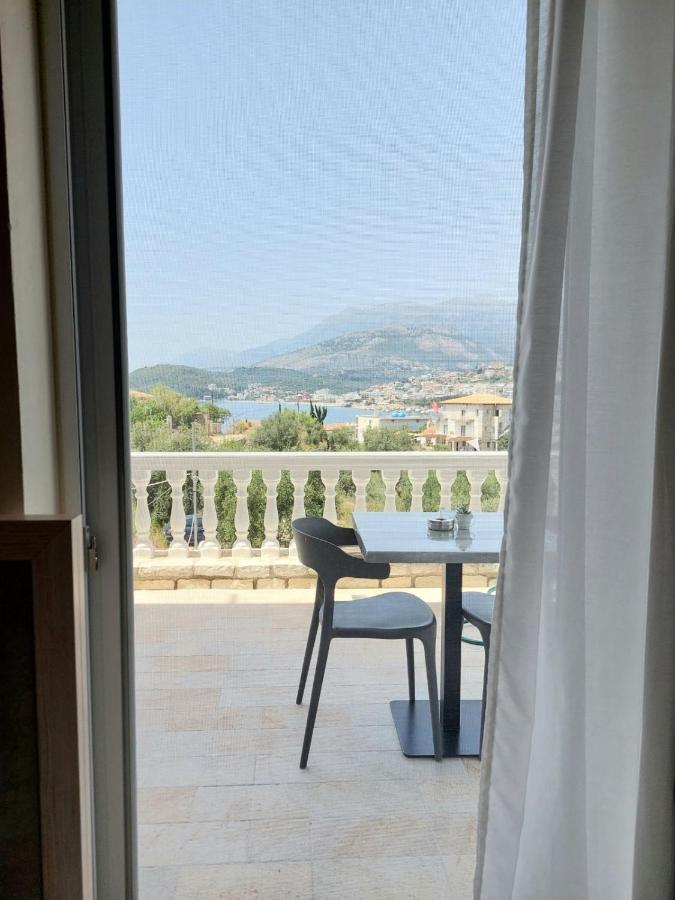 Elizabeth Apartments Himare Exterior photo