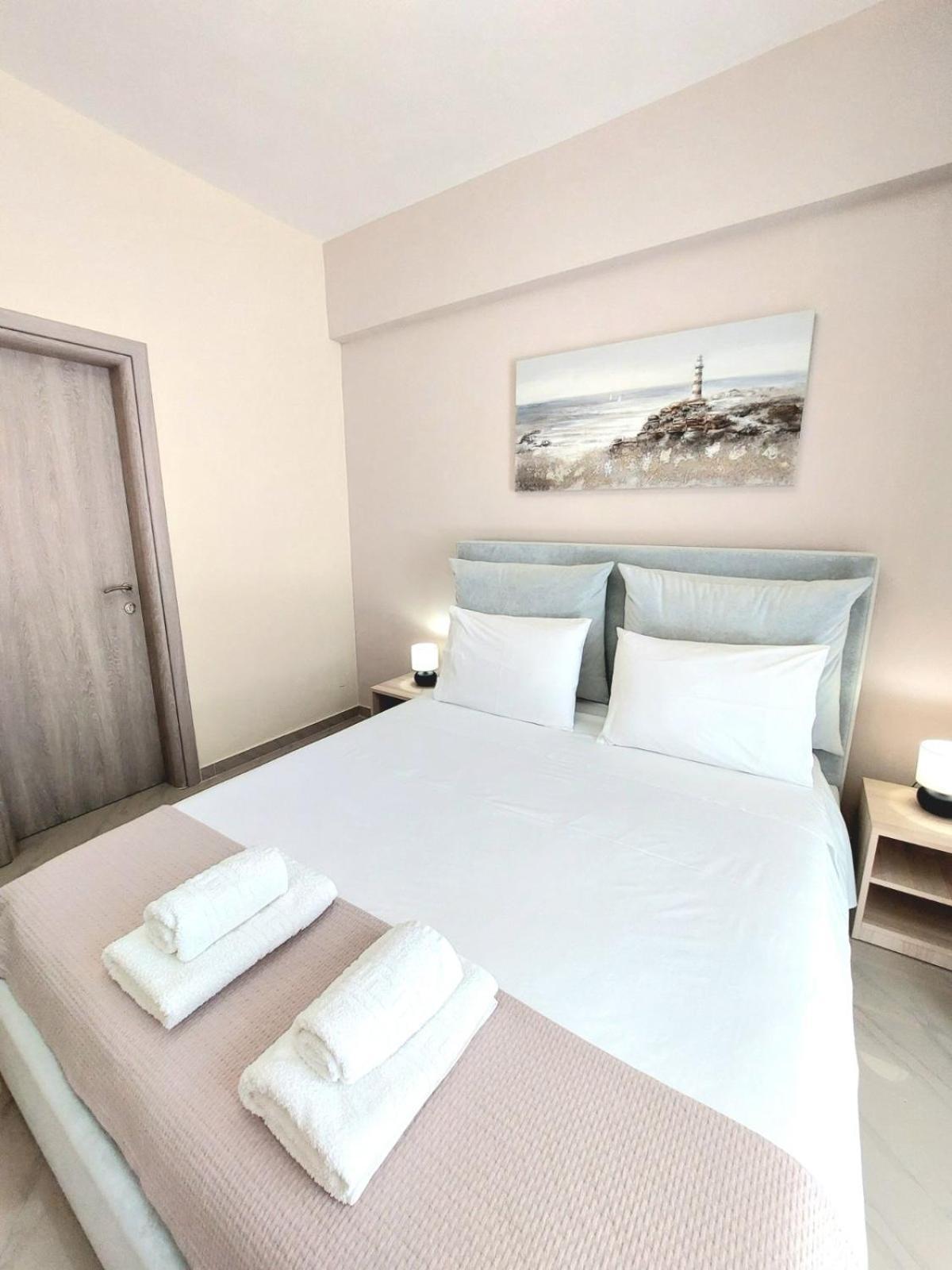 Elizabeth Apartments Himare Exterior photo